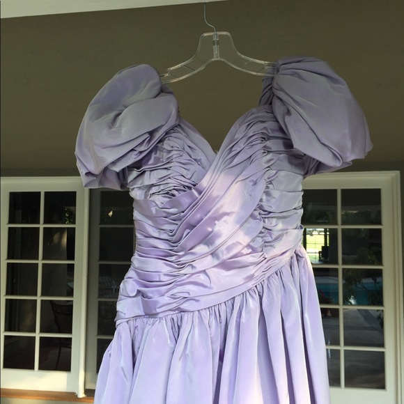 Be the Belle of the Ball in this handmade gown. - Picture 3 of 8